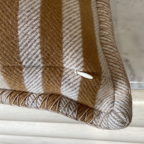 AUTHENTIC Hermes Ithaque Pillow Sold as a PAIR new w dust bags &original receipt - Picture 10 of 13